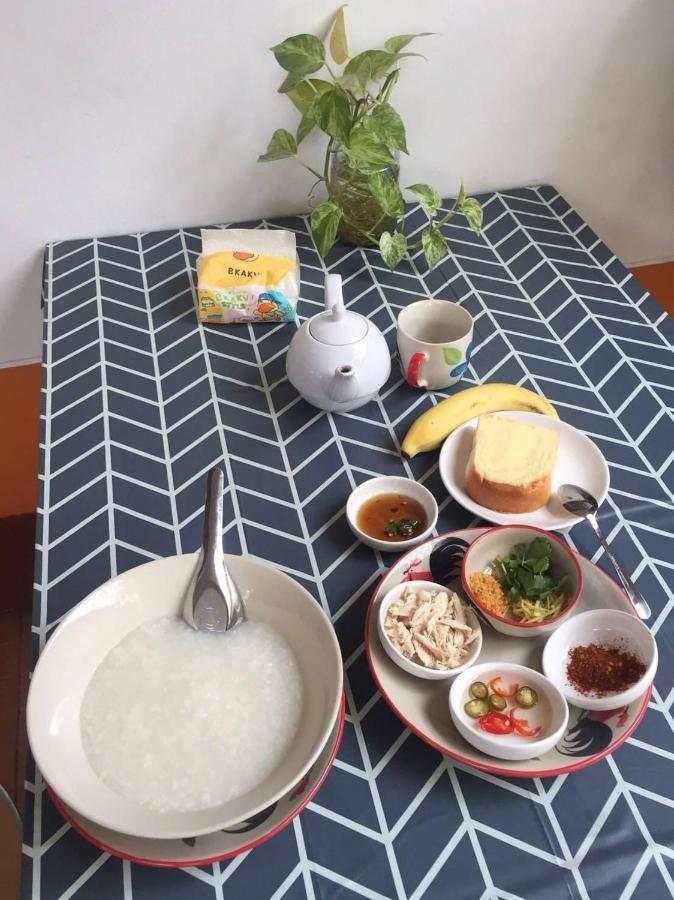 Airport Convenience Inn: Breakfast & Quick Transit Access Bangkok Exterior photo